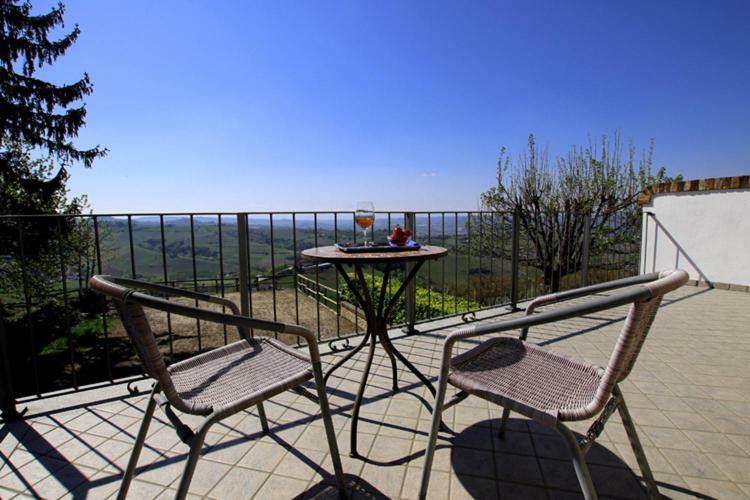 Agriturismo Il Bricco Treiso Exterior foto